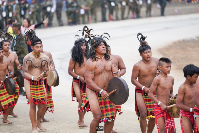 Gongs durante el Festival BodongGongs durante el Festival Bodong  